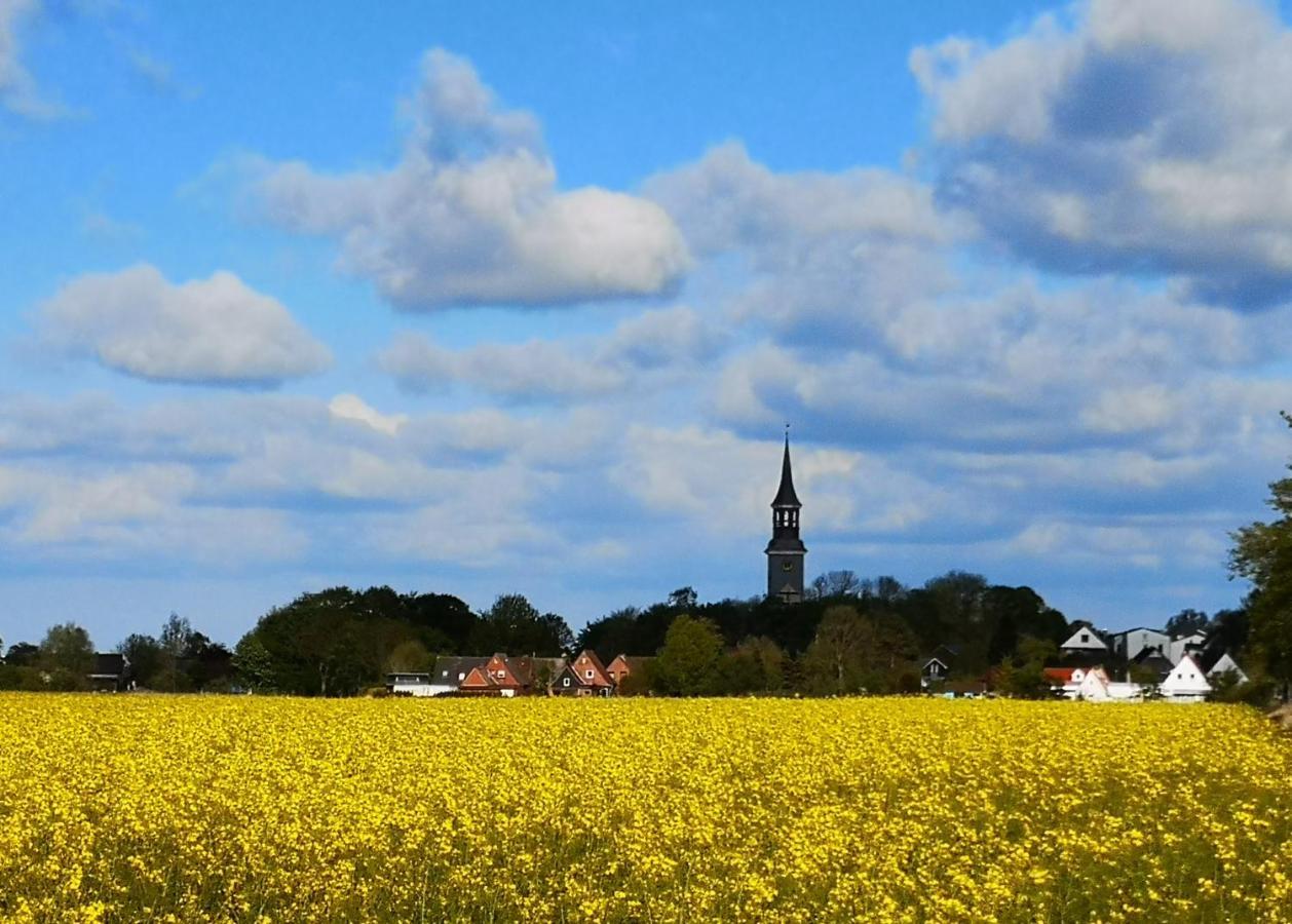 Liebevoll Hinterm Deich - Ferienwohnungen Lehe  Eksteriør billede